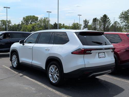 Wind Chill Pearl 2026 Toyota Grand Highlander Platinum