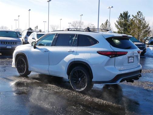 2023 Toyota Highlander XSE