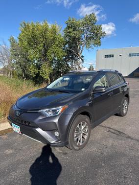 2016 Toyota RAV4 Hybrid XLE