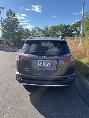 2016 Toyota RAV4 Hybrid XLE