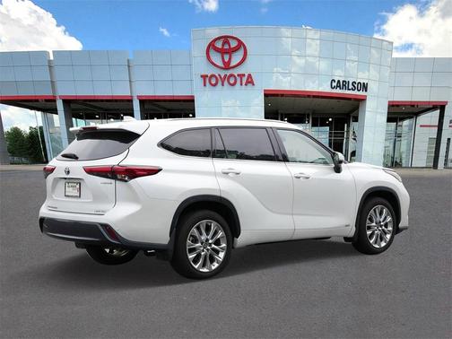 2022 Toyota Highlander Hybrid Limited