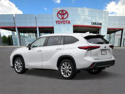 2022 Toyota Highlander Hybrid Limited