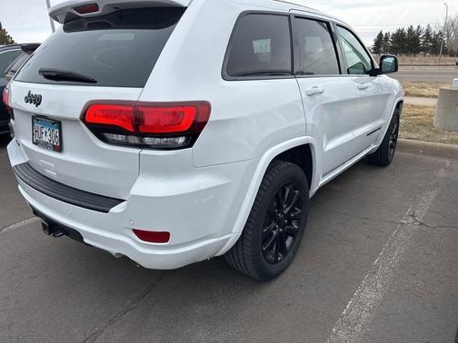 2019 Jeep Grand Cherokee Altitude
