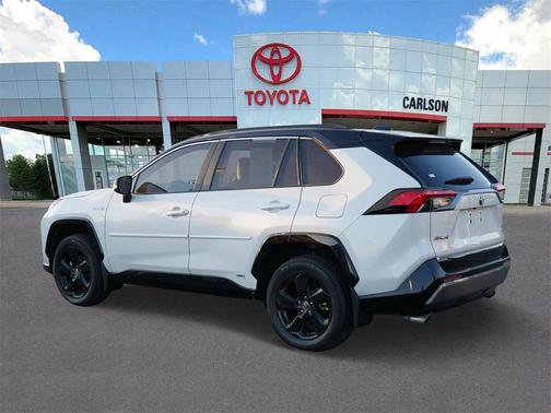 2020 Toyota RAV4 Hybrid SE