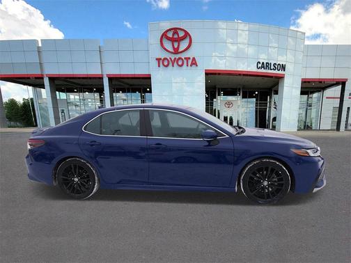 2024 Toyota Camry Hybrid SE