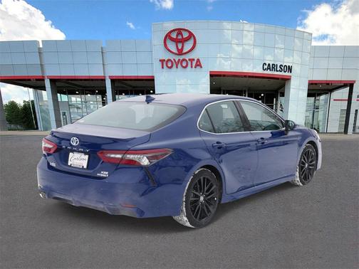 2024 Toyota Camry Hybrid SE