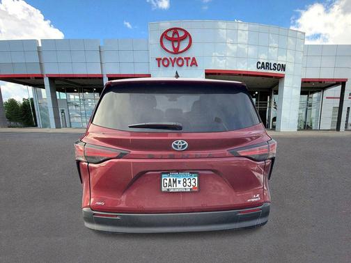 2021 Toyota Sienna LE