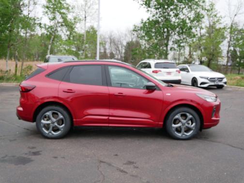 Rapid Red Metallic Tinted Clearcoat 2023 Ford Escape ST-Line