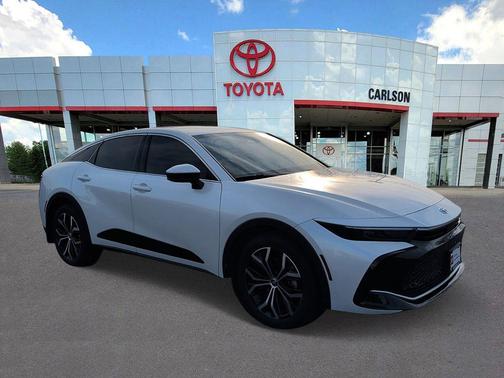 Oxygen White 2023 Toyota Crown XLE