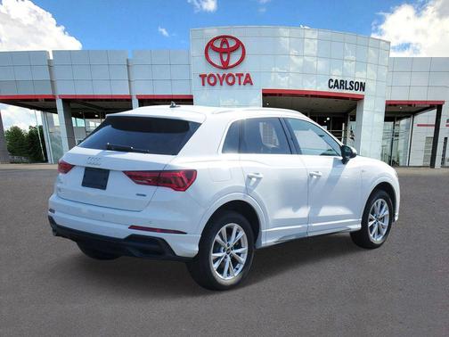 2025 Audi Q3 Premium 45 TFSI S line quattro Tiptronic