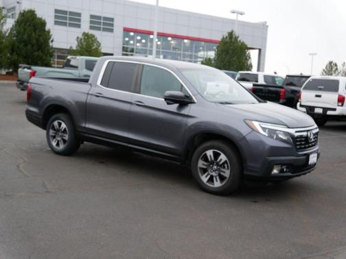 Modern Steel Metallic 2017 Honda Ridgeline RTL