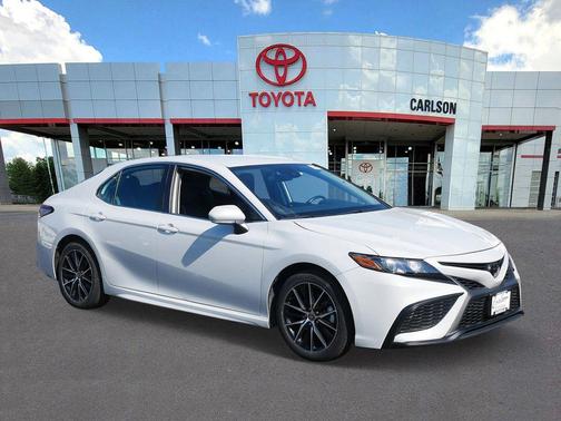 Ice Edge 2024 Toyota Camry SE