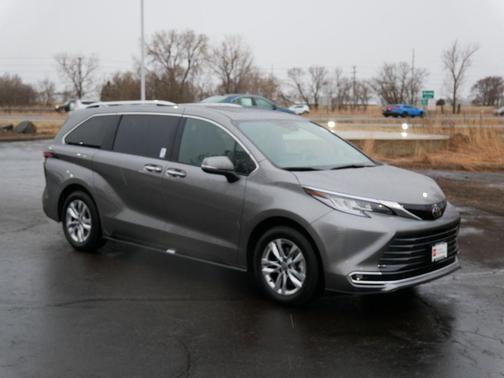 2026 Toyota Sienna Limited