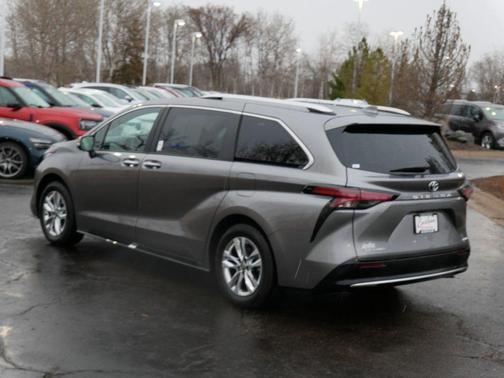 2026 Toyota Sienna Limited