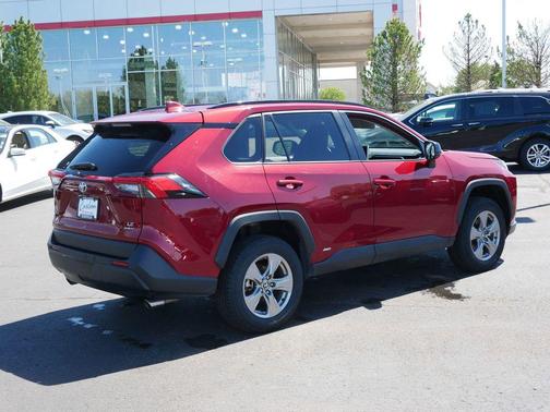 Pearl 2025 Toyota RAV4 Hybrid LE