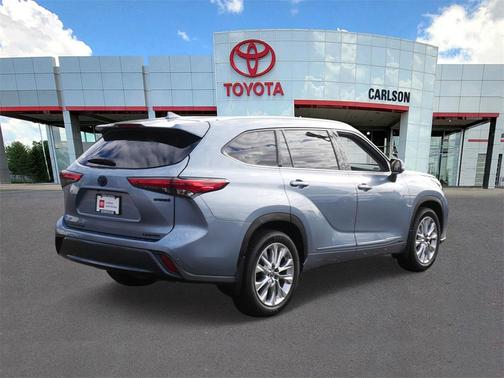 2022 Toyota Highlander Hybrid Limited