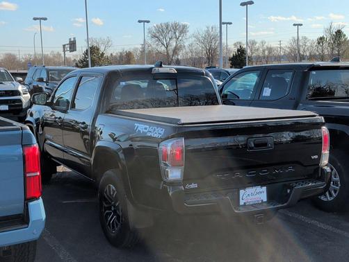 Midnight Black Metallic 2022 Toyota Tacoma TRD Sport