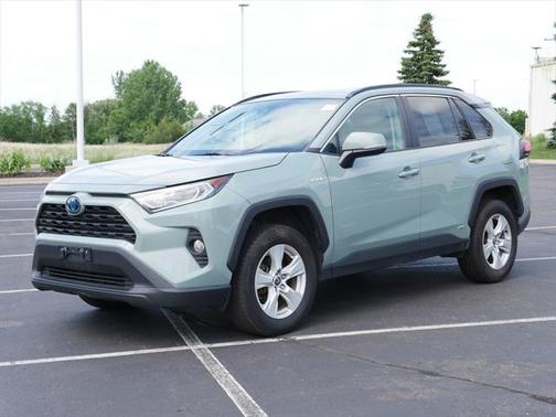 2021 Toyota RAV4 Hybrid XLE