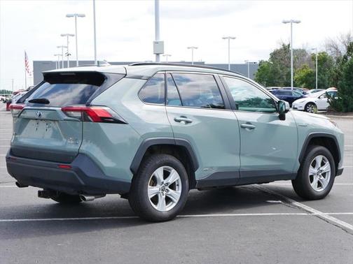 2021 Toyota RAV4 Hybrid XLE