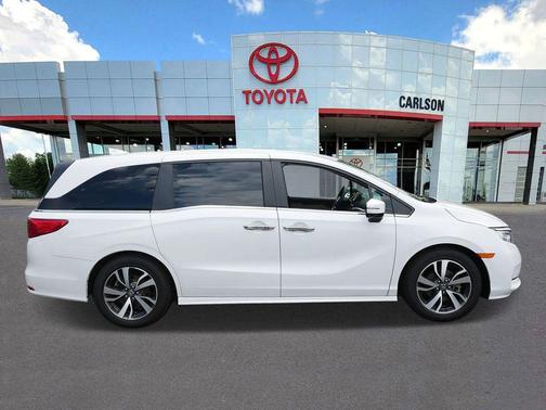 Platinum White Pearl 2023 Honda Odyssey Touring
