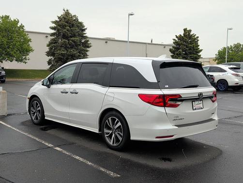 Platinum White Pearl 2023 Honda Odyssey Touring