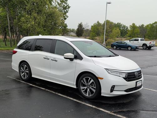 Platinum White Pearl 2023 Honda Odyssey Touring
