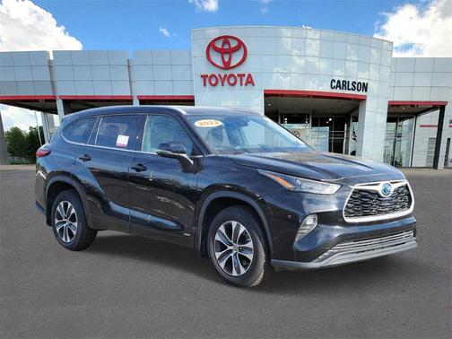 2022 Toyota Highlander Hybrid XLE