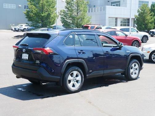 2021 Toyota RAV4 Hybrid XLE