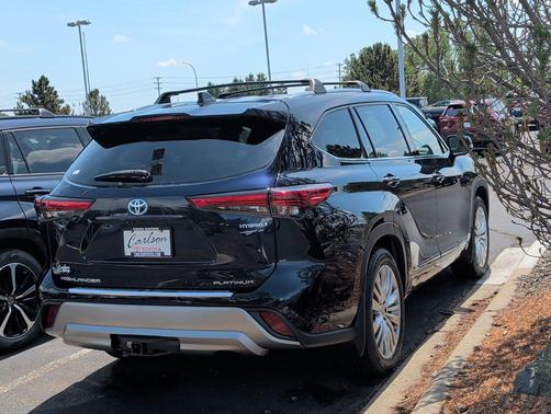 Blueprint 2023 Toyota Highlander Hybrid Platinum