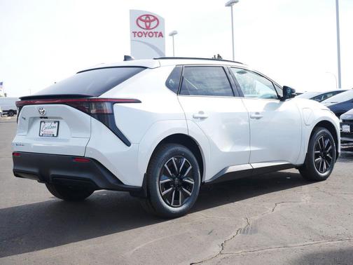 2026 Toyota bZ XLE