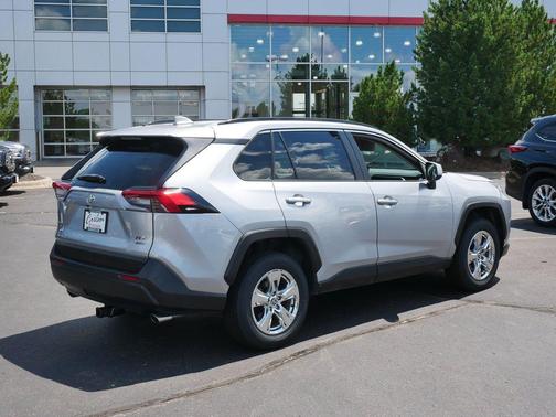 Silver Sky Metallic 2020 Toyota RAV4 XLE