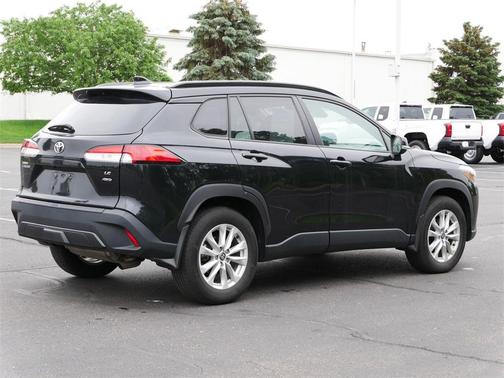 2022 Toyota Corolla Cross LE