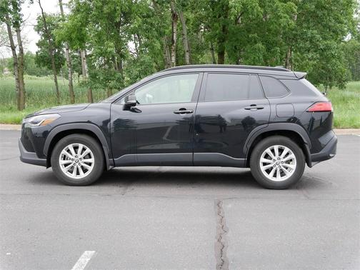 2022 Toyota Corolla Cross LE