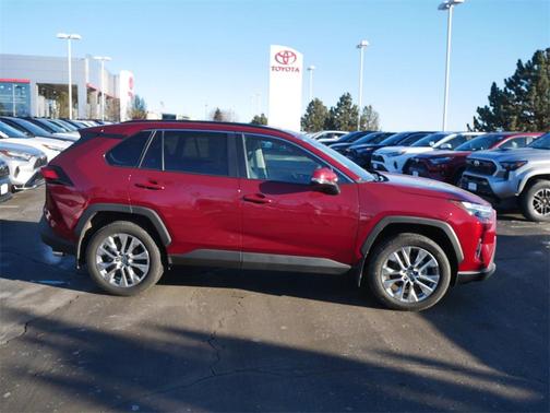 2025 Toyota RAV4 XLE Premium