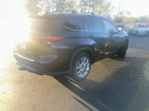 2021 Toyota Highlander Limited