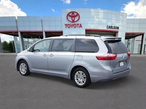 2015 Toyota Sienna XLE