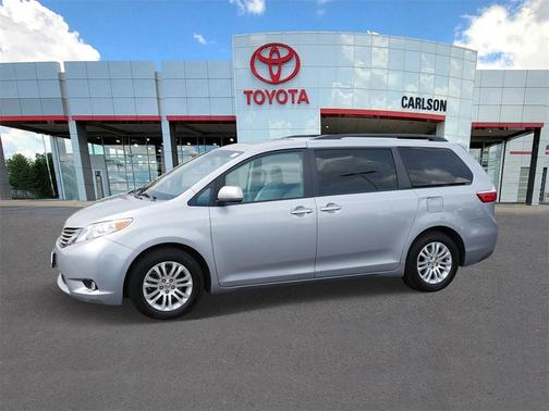 2015 Toyota Sienna XLE