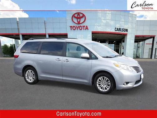 2015 Toyota Sienna XLE