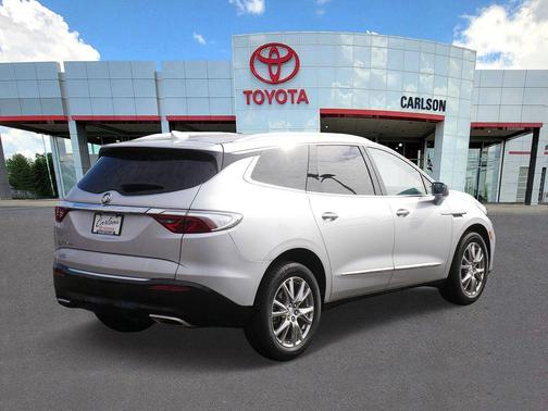 2022 Buick Enclave AWD Essence