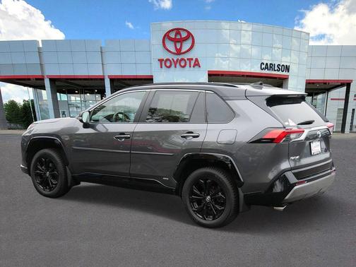 2022 Toyota RAV4 Hybrid SE