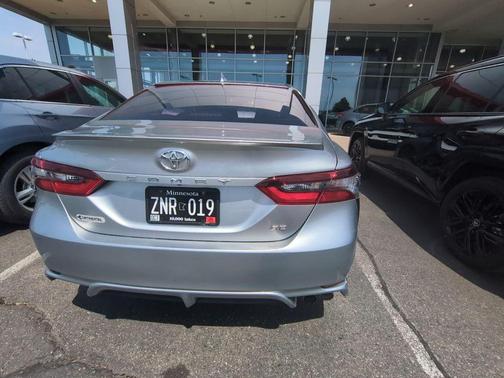 Celestial Silver Metallic 2021 Toyota Camry SE