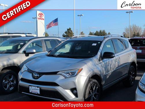 Silver Sky Metallic 2018 Toyota RAV4 SE