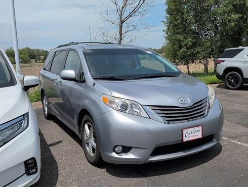 Silver Sky Metallic 2012 Toyota Sienna XLE
