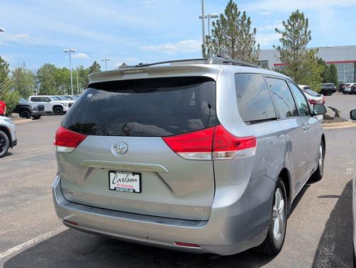 Silver Sky Metallic 2012 Toyota Sienna XLE