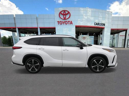 2022 Toyota Highlander XSE