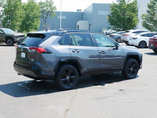 2021 Toyota RAV4 Hybrid SE