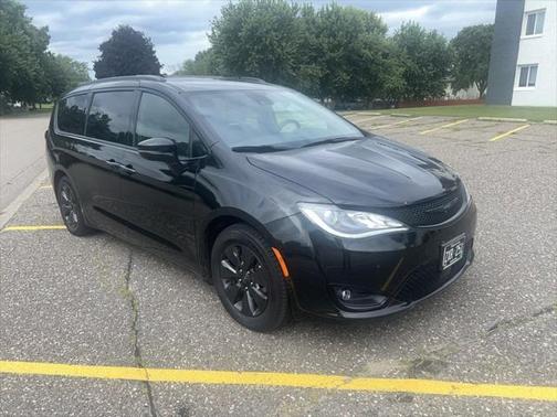 2020 Chrysler Pacifica Hybrid Limited