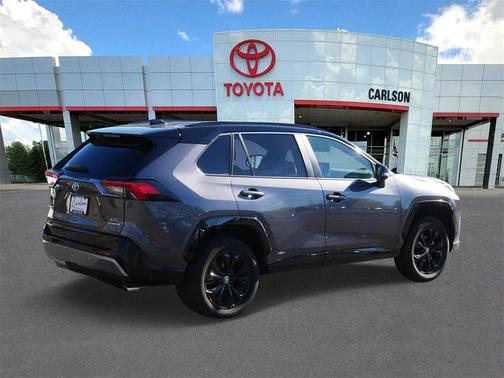 2024 Toyota RAV4 Hybrid SE