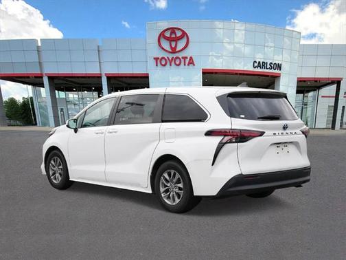 2021 Toyota Sienna LE
