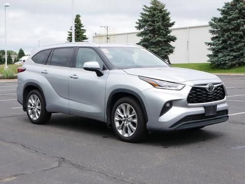 2022 Toyota Highlander Limited